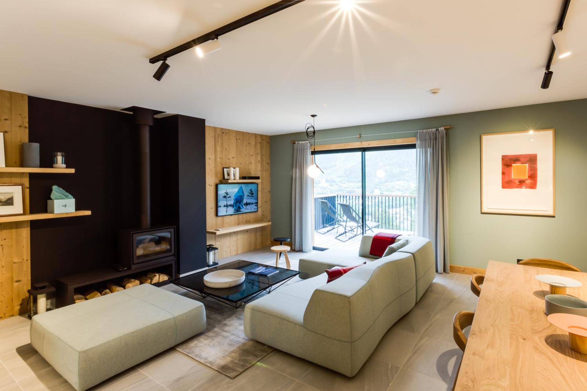 Communal lounge/ TV room