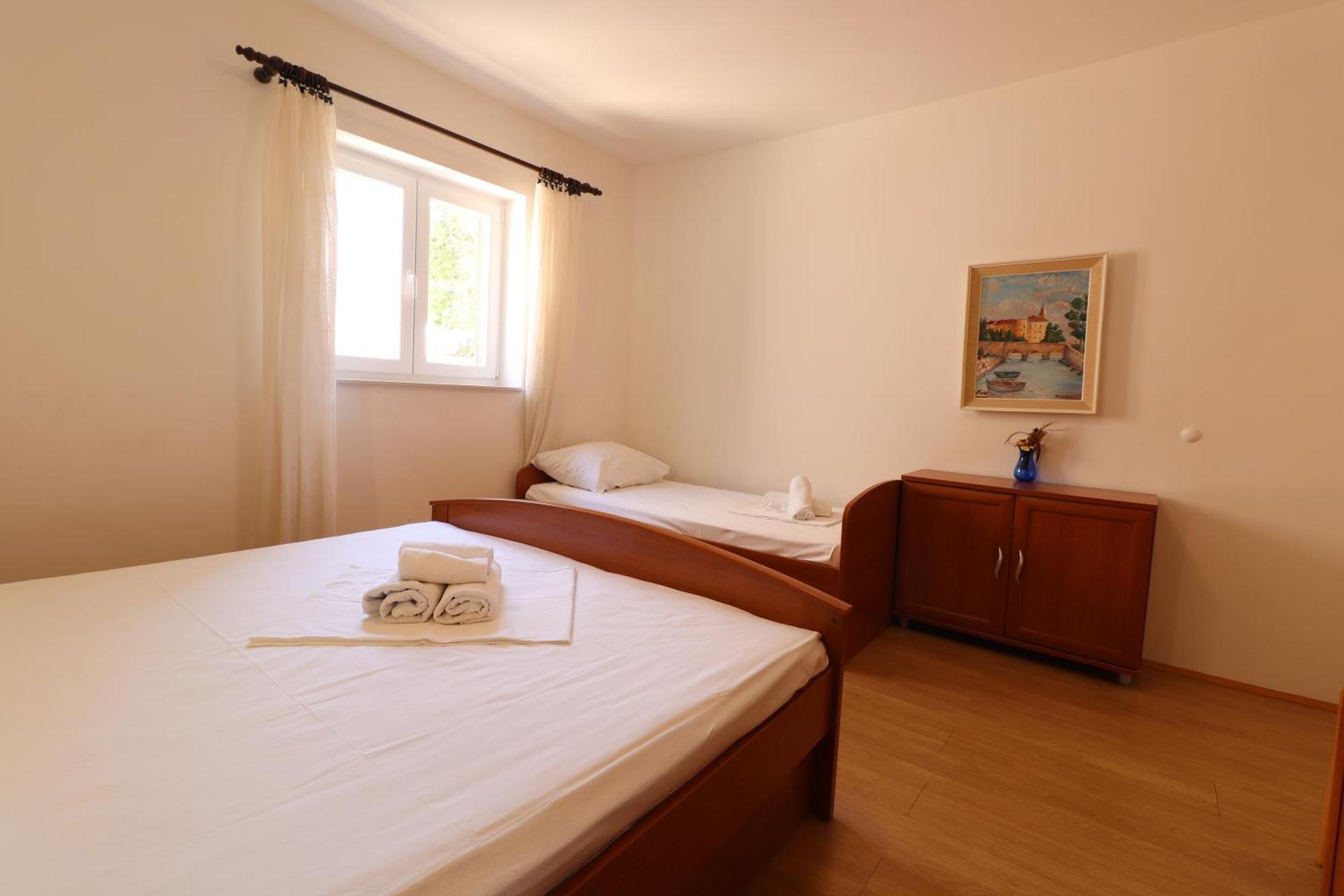 Apartment Dony - Tičić