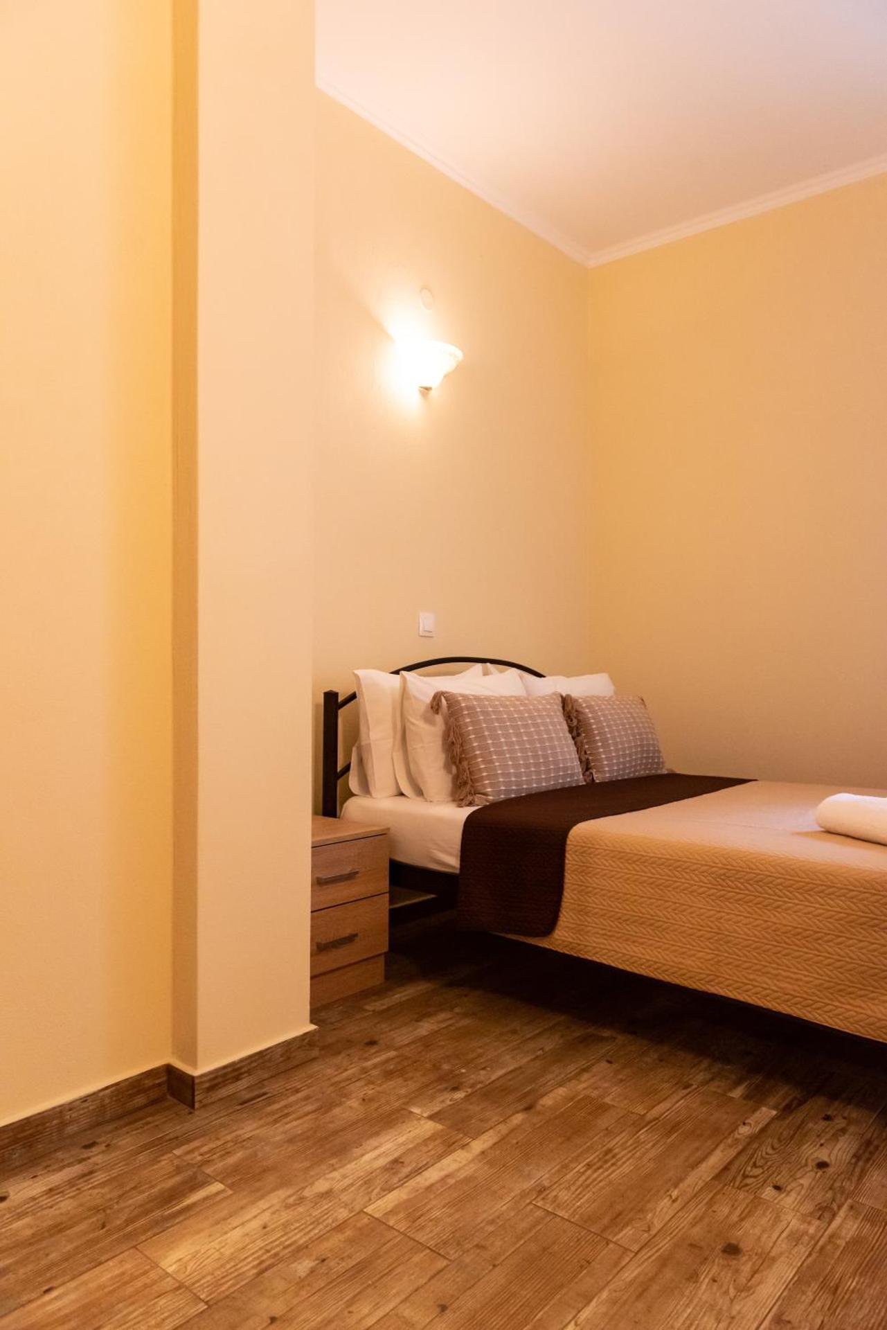 Evdokia's Apartments and Rooms