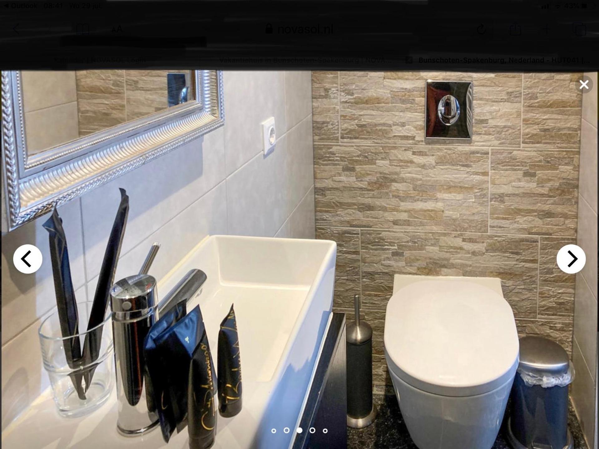 Design BB Bed&Bike holiday cottage Tiny Home in Spakenburg