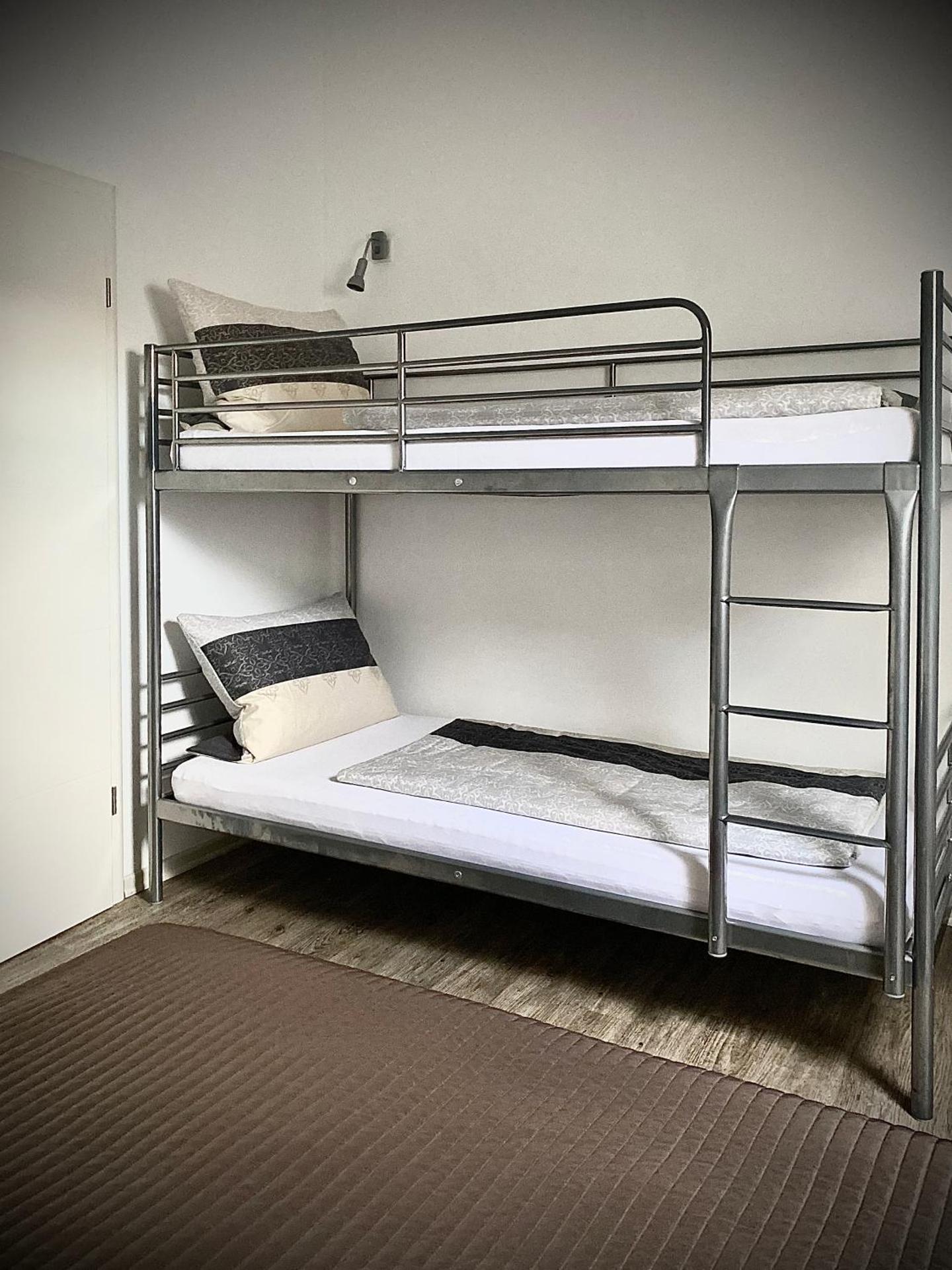 bunk bed