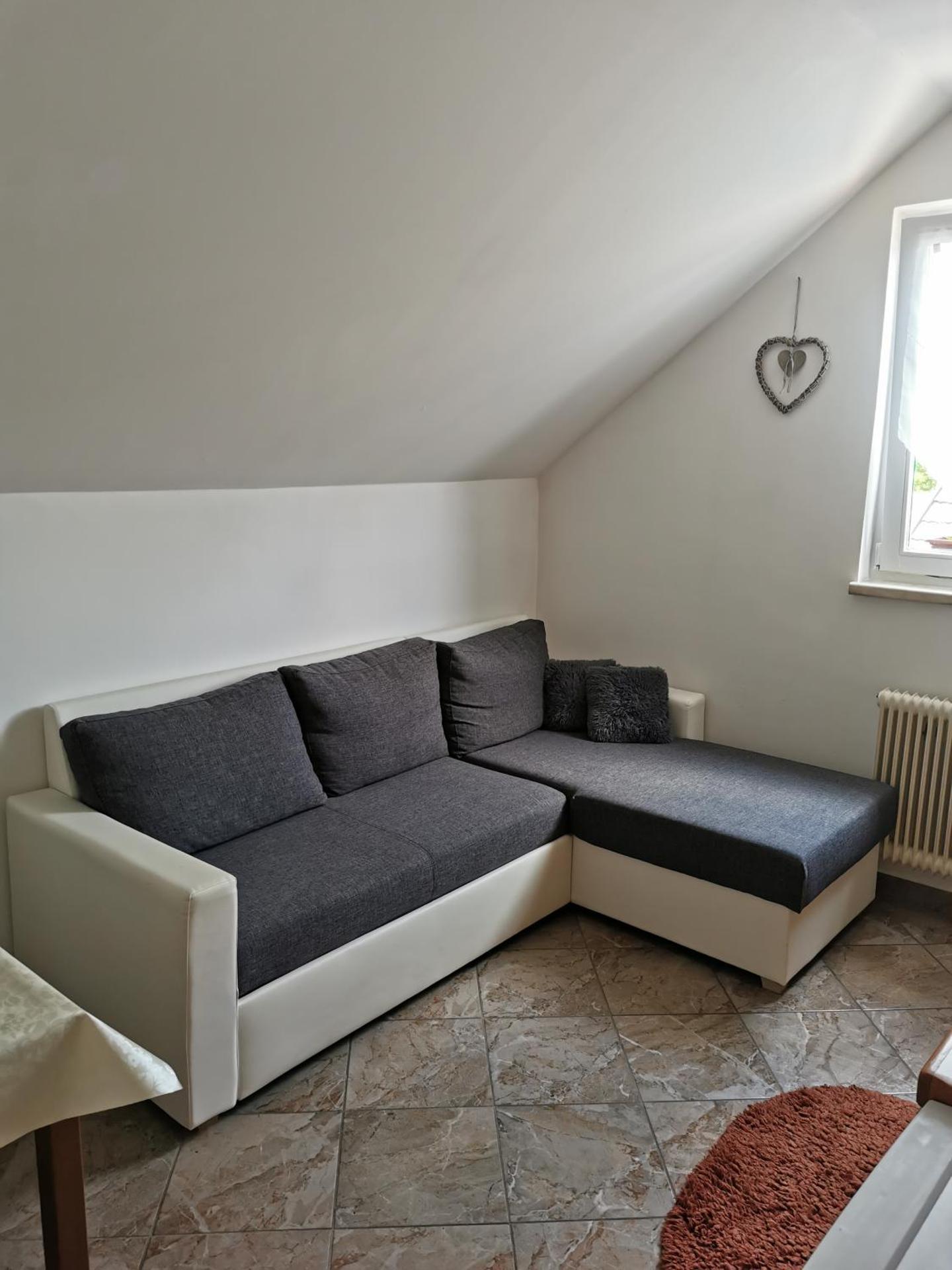 APARTMAN i SOBA HADELA