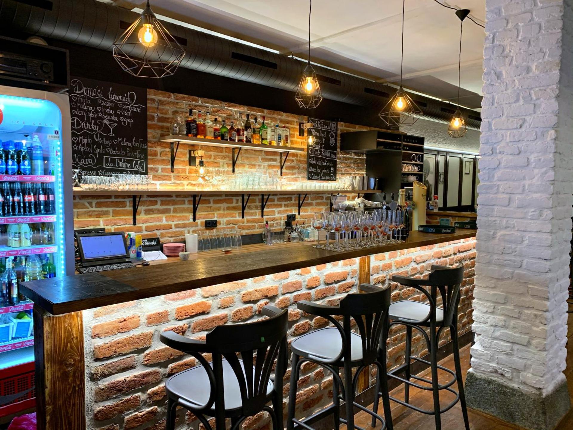 Hotel & Apartments U Černého orla