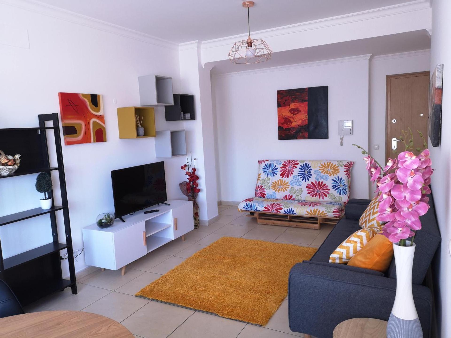 Communal lounge/ TV room