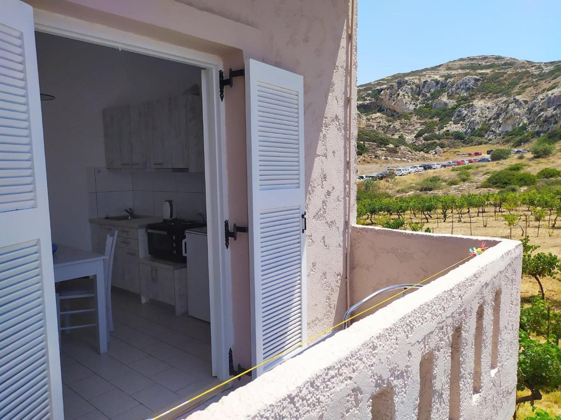 Studio Apartment with Sea View