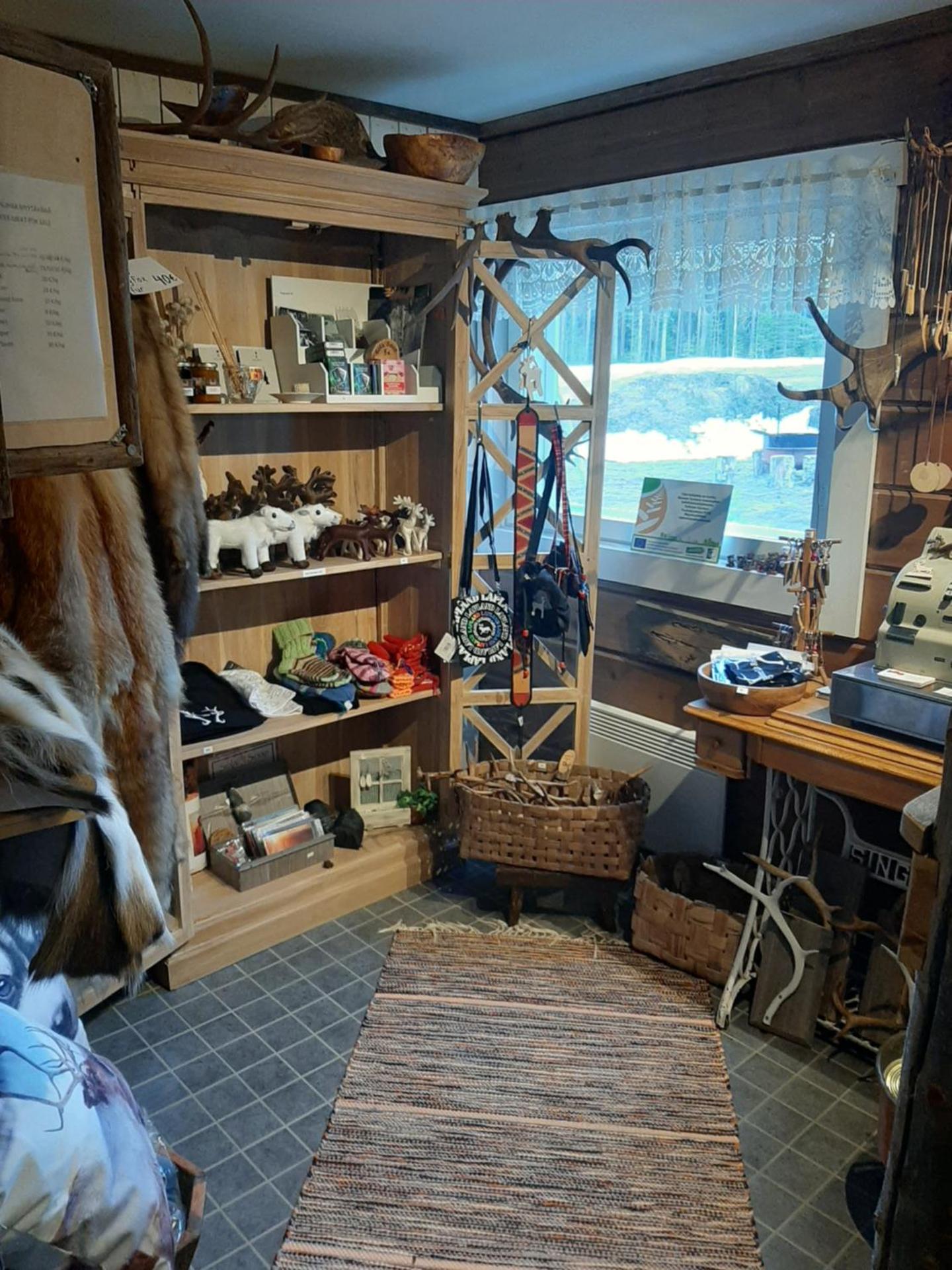 Reindeer Lake Resort