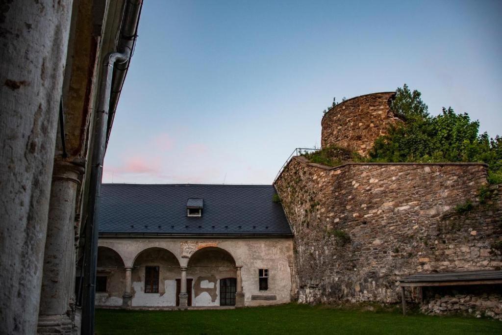 zámek Kolštejn - hotel Chateau Goldenstein