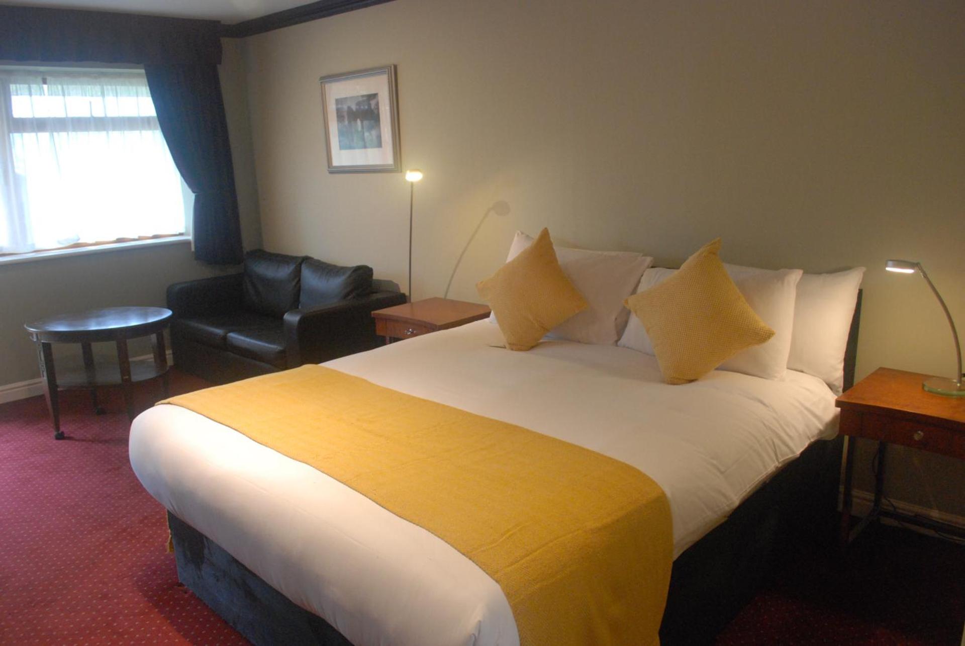 Apartment with Garden View