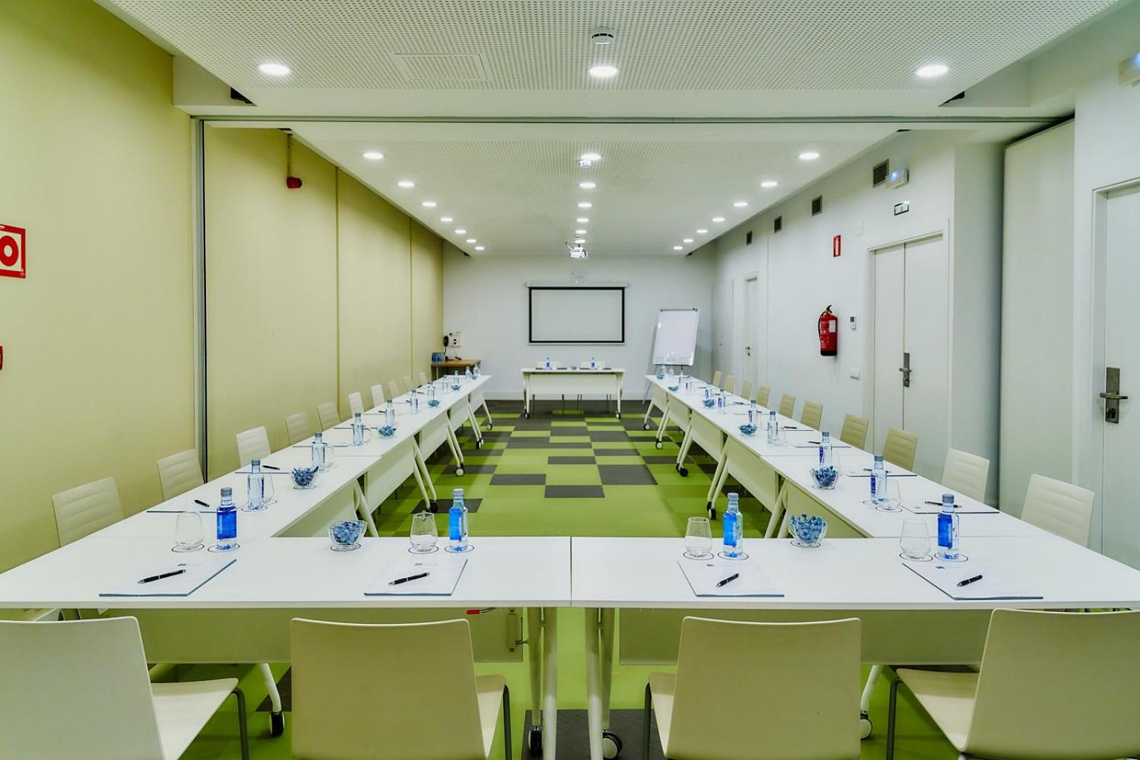Meeting/conference room
