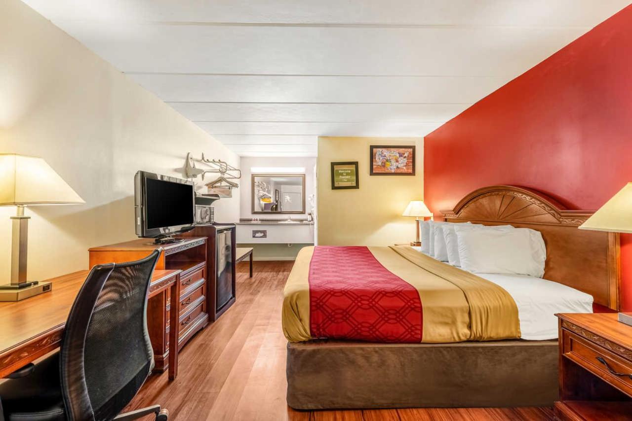Econo Lodge Franklin - Springboro
