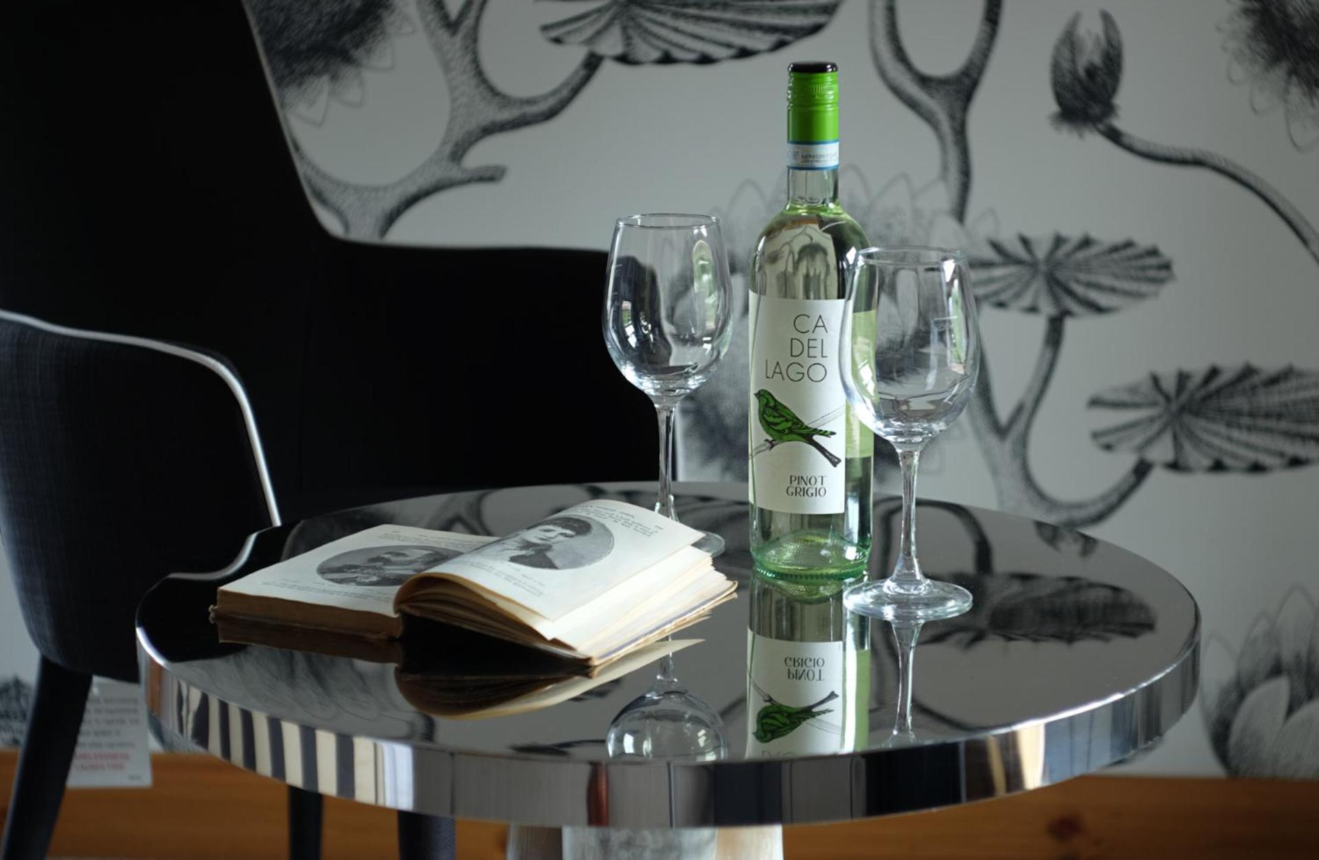 The Queens At Horton