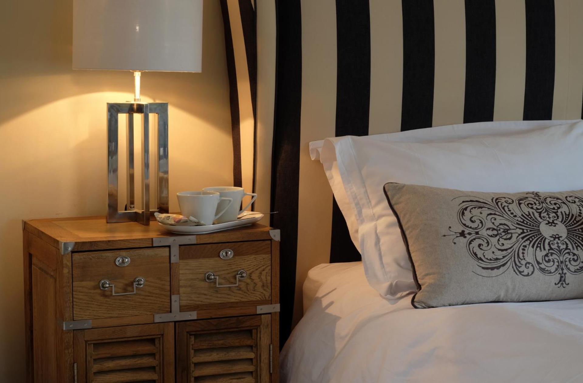 The Queens At Horton