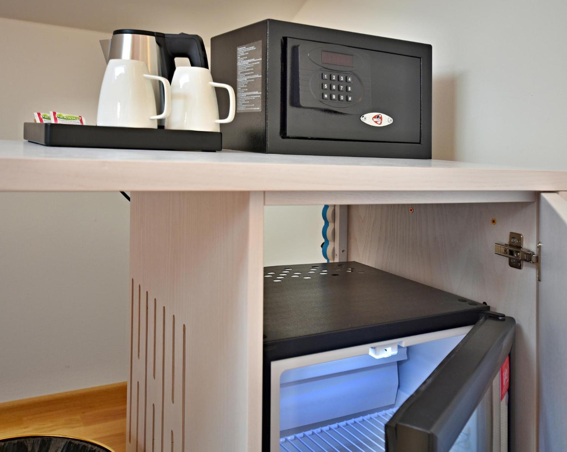 Coffee/tea facilities