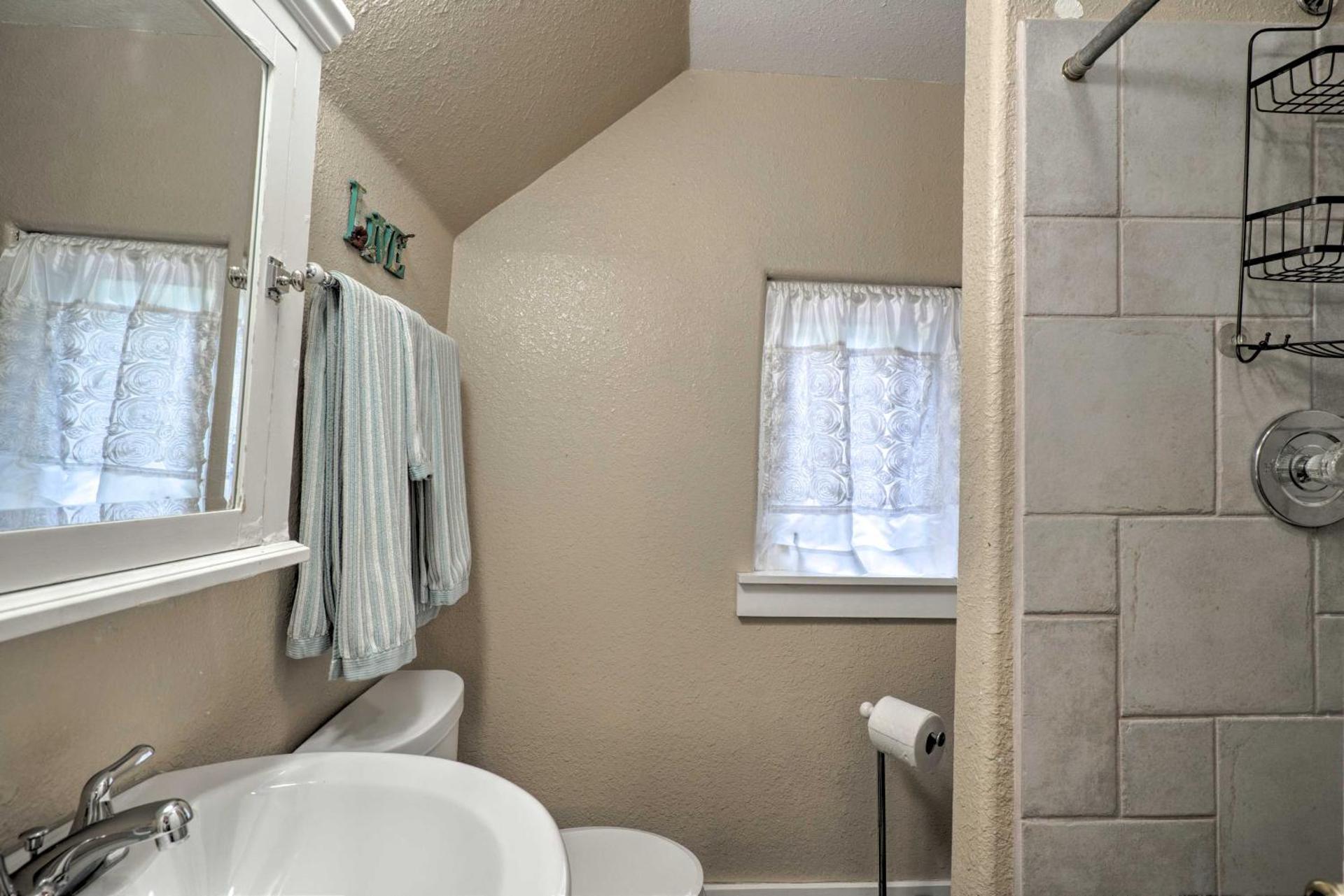 Creekside Home with Patio, Walk to Manitou Incline!