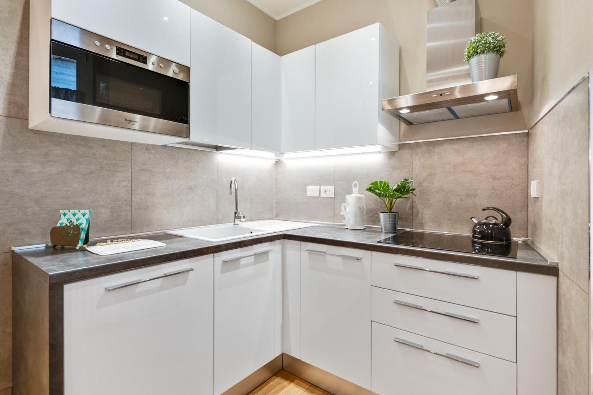 Kitchen or kitchenette