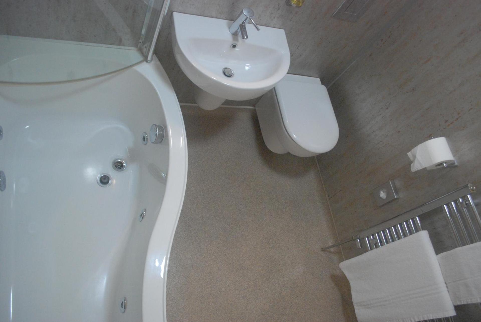 The Radnorshire Arms Hotel