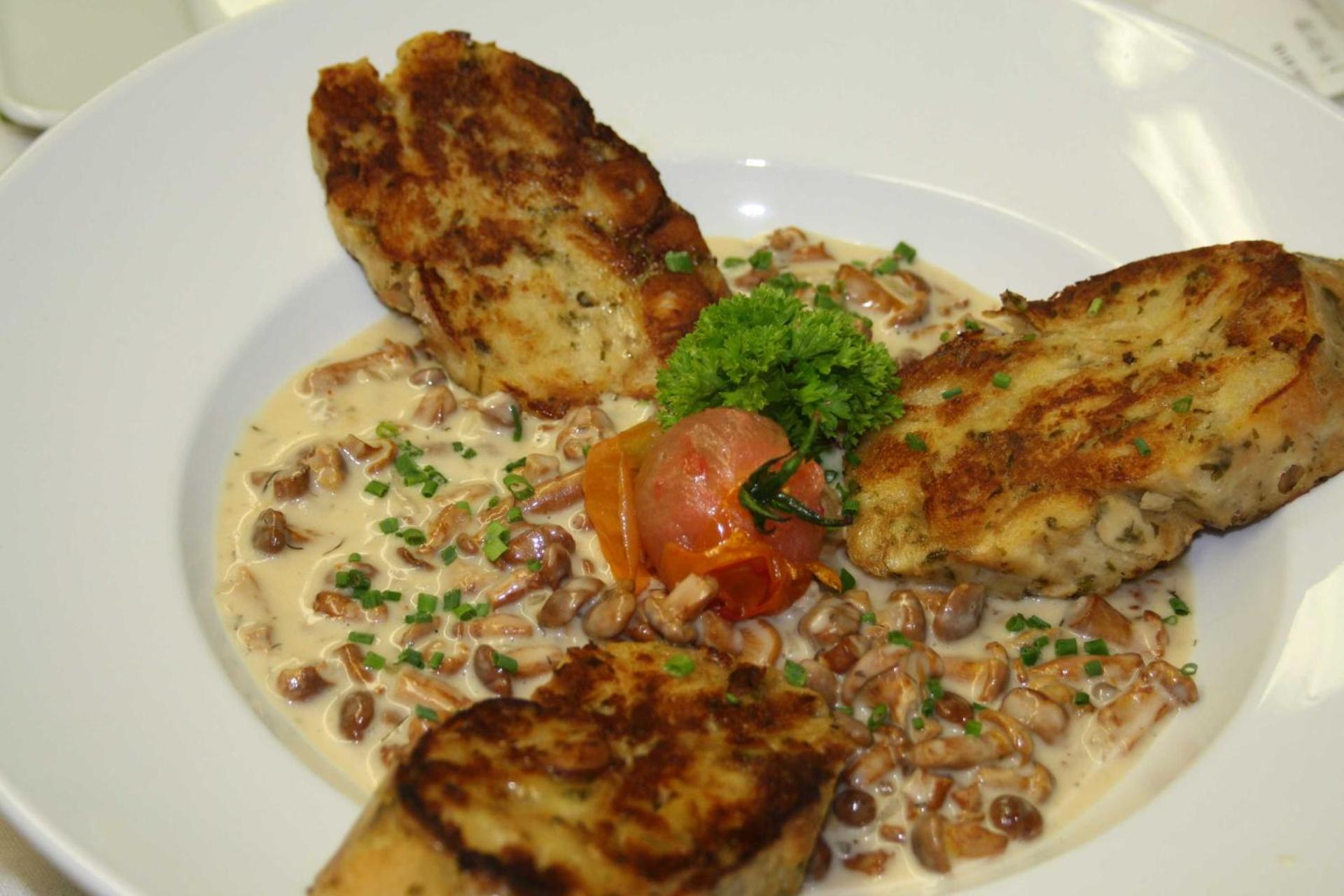 Muellers Weingut und Weinstube im Auerberg