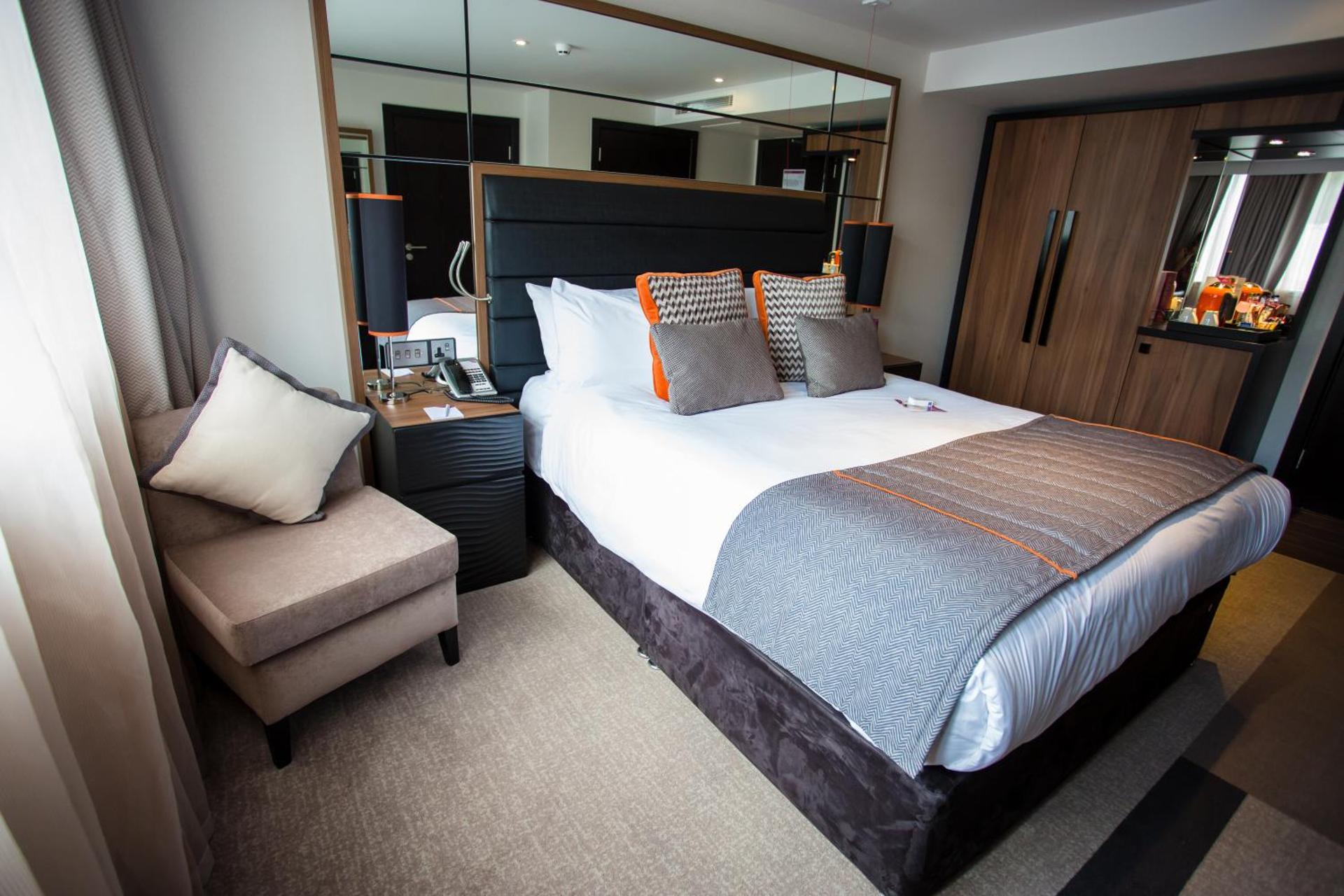 Photo of the whole room