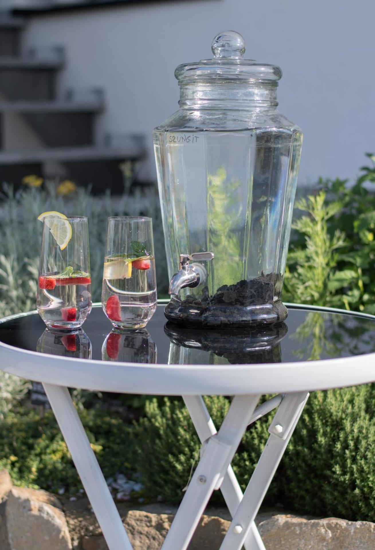 Non alcoholic drinks