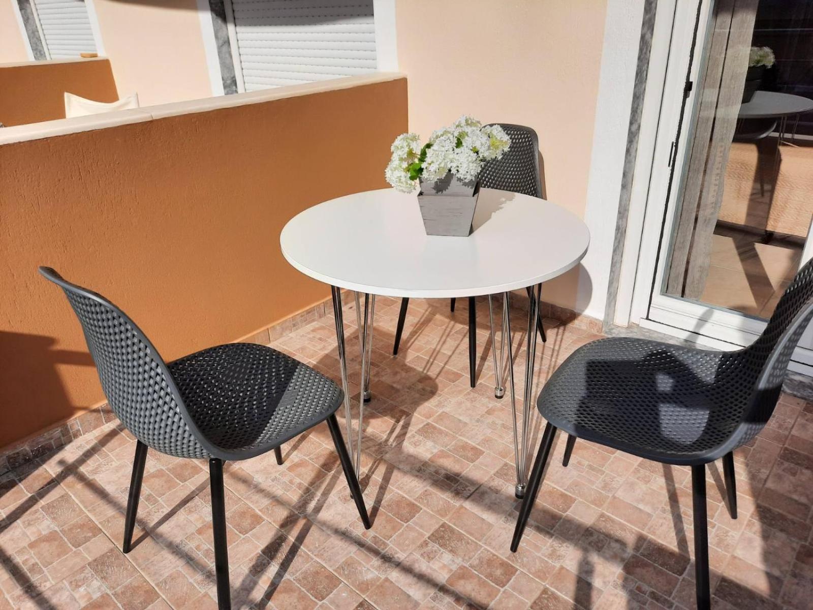 Evdokia's Apartments and Rooms