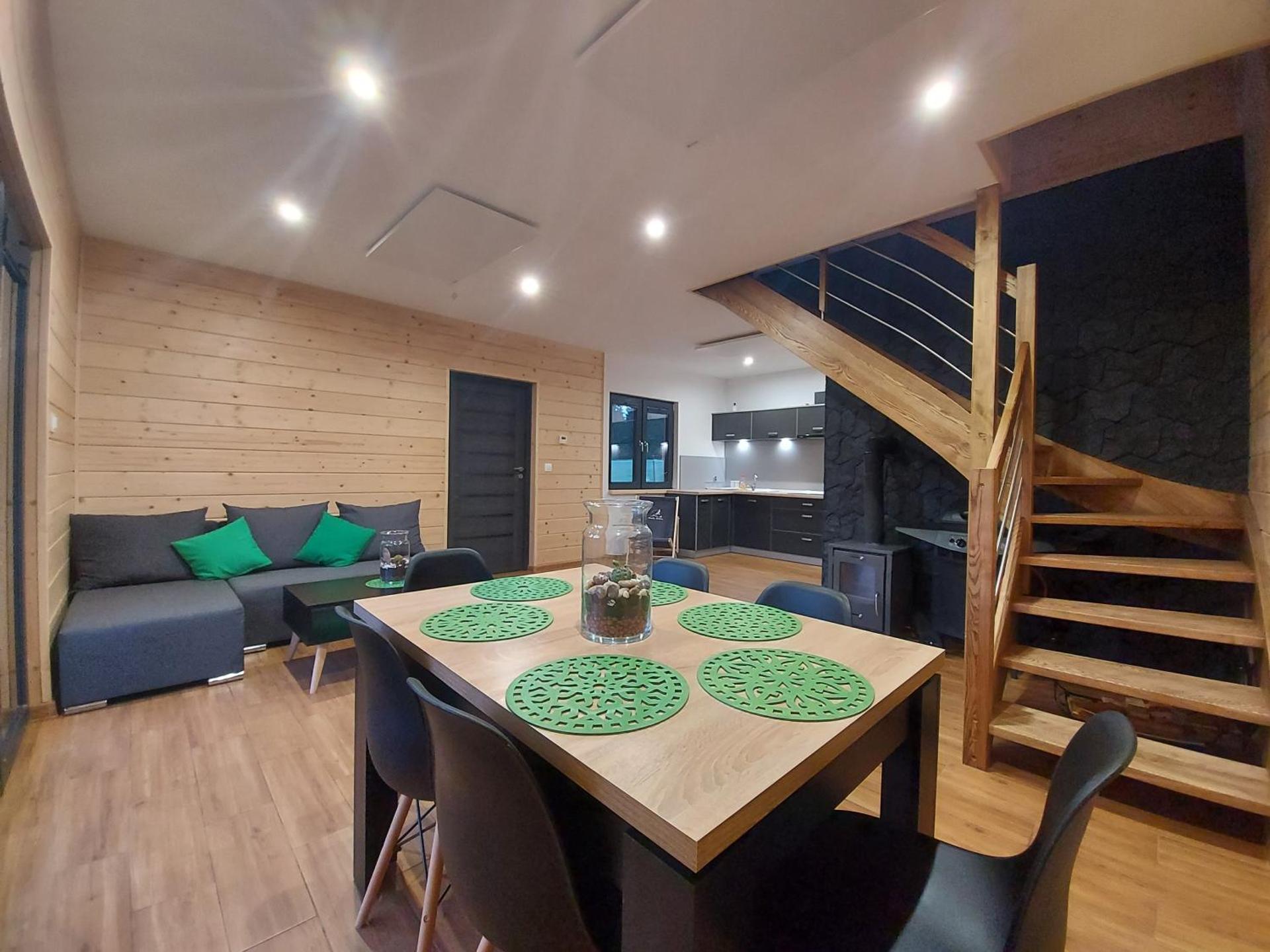 Osada Orlica klimatyczne domki z widokiem na góry i termalnym SPA sauna jacuzzi 4 km od Zieleniec Ski Arena