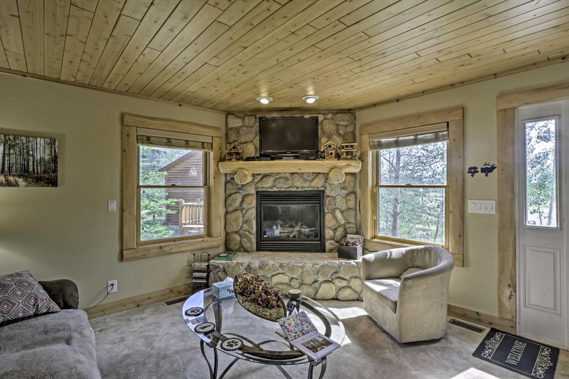 24-0160 Pet-Friendly Cabin 1 Mi to Dtwn Fairplay