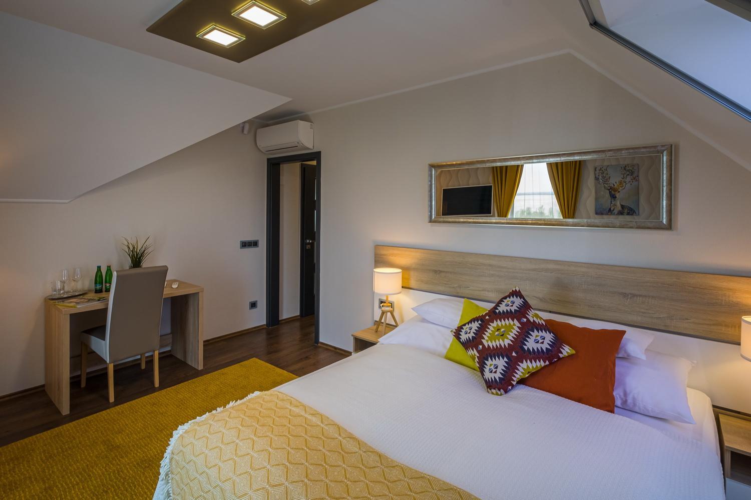 Vitis Kúria 7171 Balatonrendes