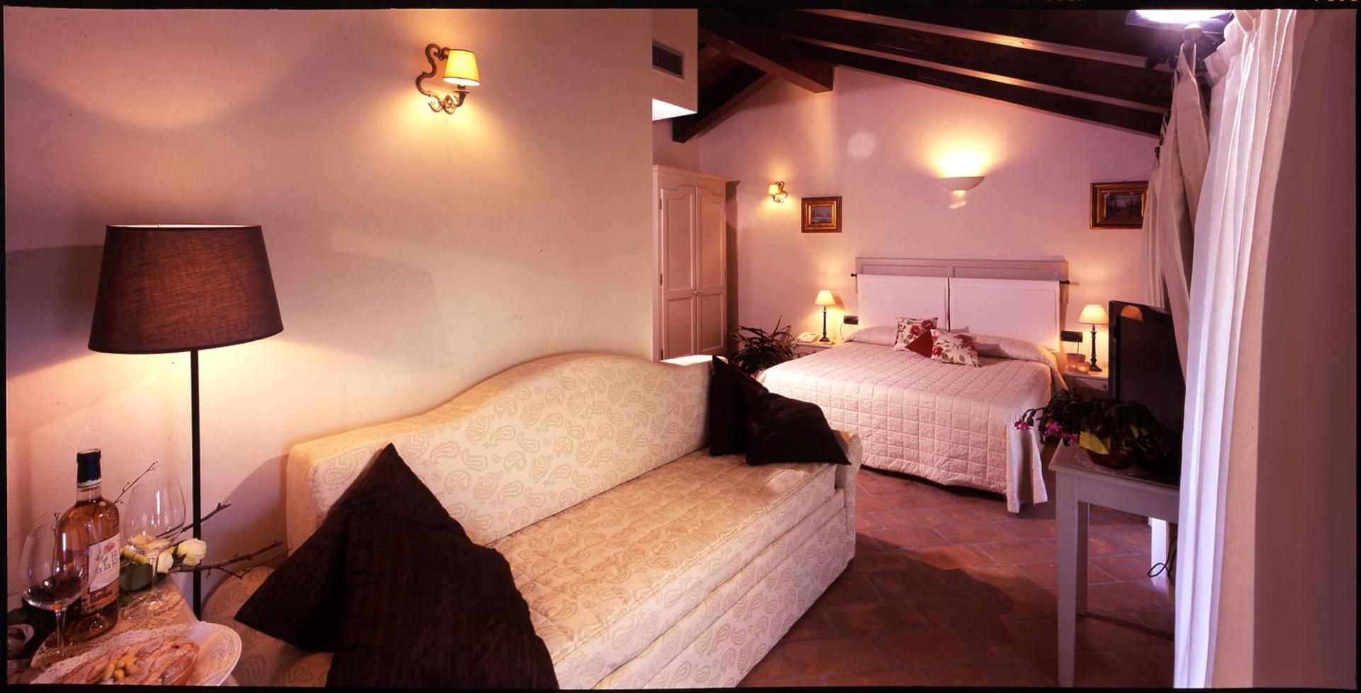 Photo of the whole room