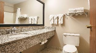 Suite with Two King Beds, Sofa Bed and Sitting Area - Non-Smoking