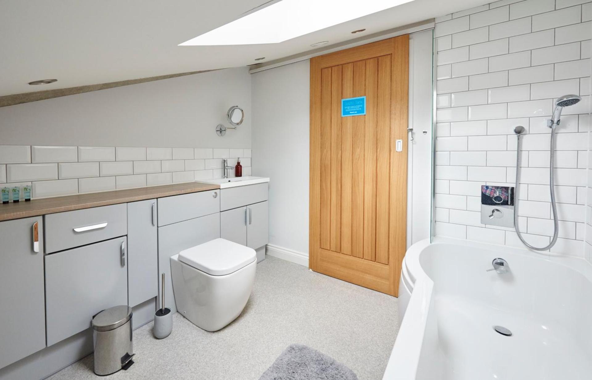 Hen Houses with Hot Tubs - Big Drift and Fairchilds Barn