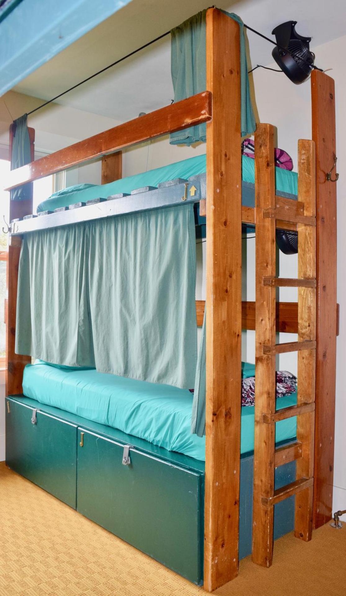 bunk bed