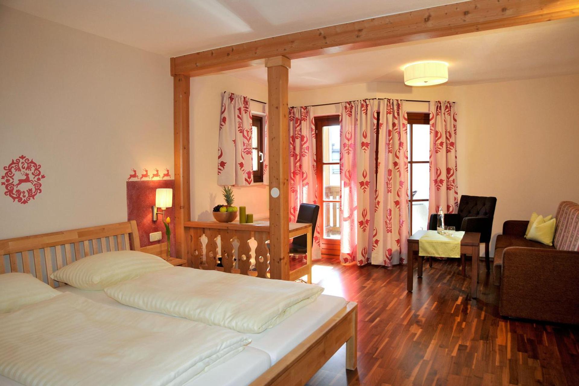 Dachstein West Hotel GmbH-Kirchenwirt Russbach