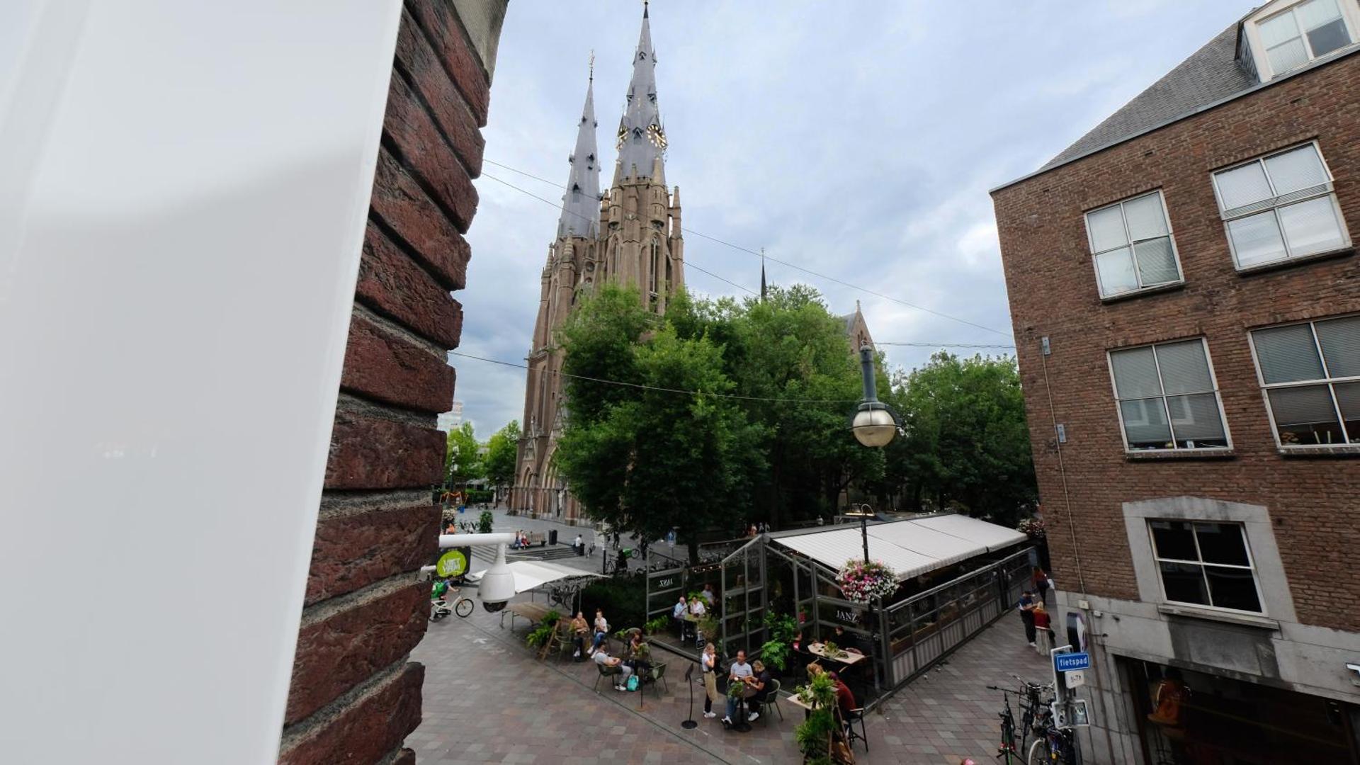 Luxury 60m2 Apartment with 20m2 Private Terrace - R65A