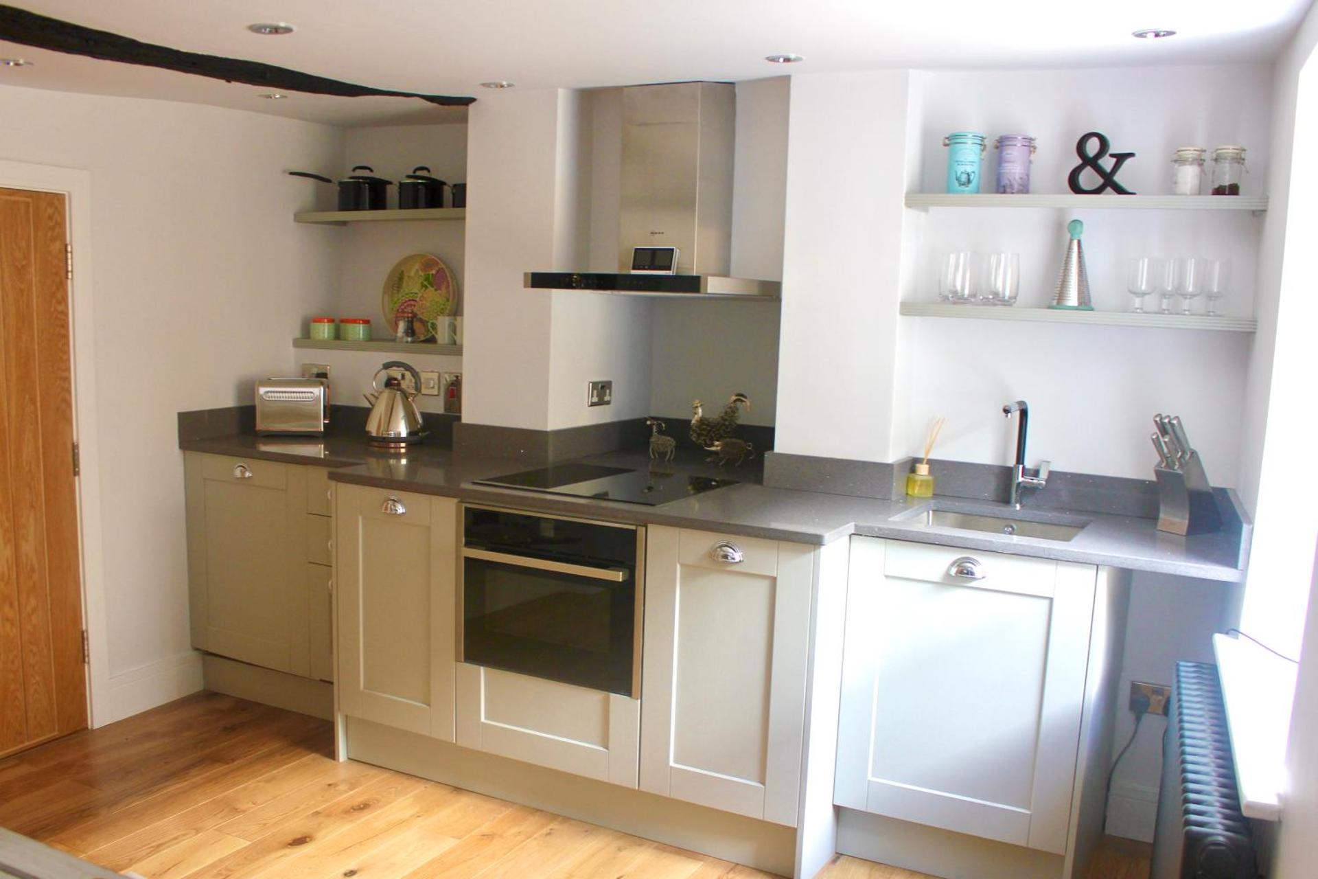 1 The Cottage, Studio Apartment, Ye Olde Barn Apartments