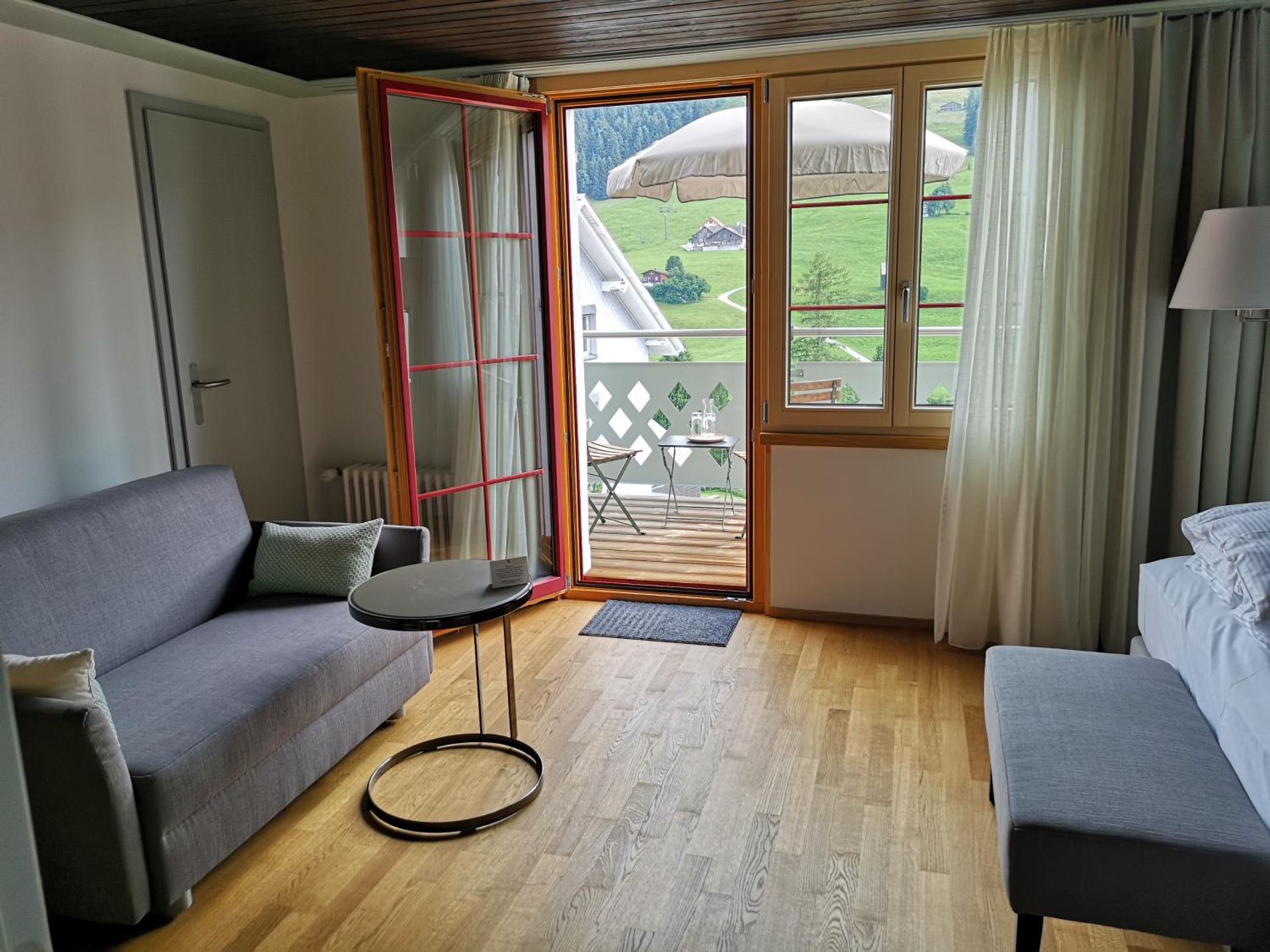 Photo of the whole room