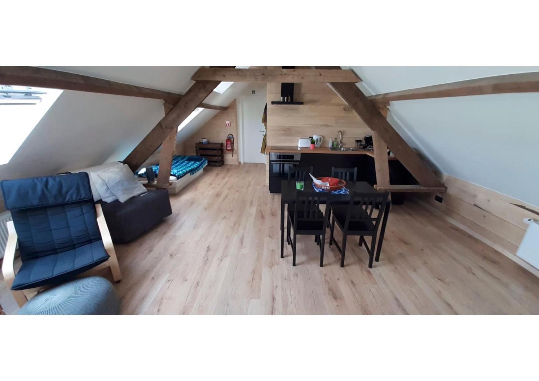 Maenhoudthoeve met zwembad en sauna