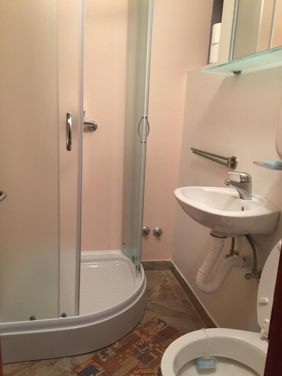 Buffet M Apartments and Rooms Obrovac