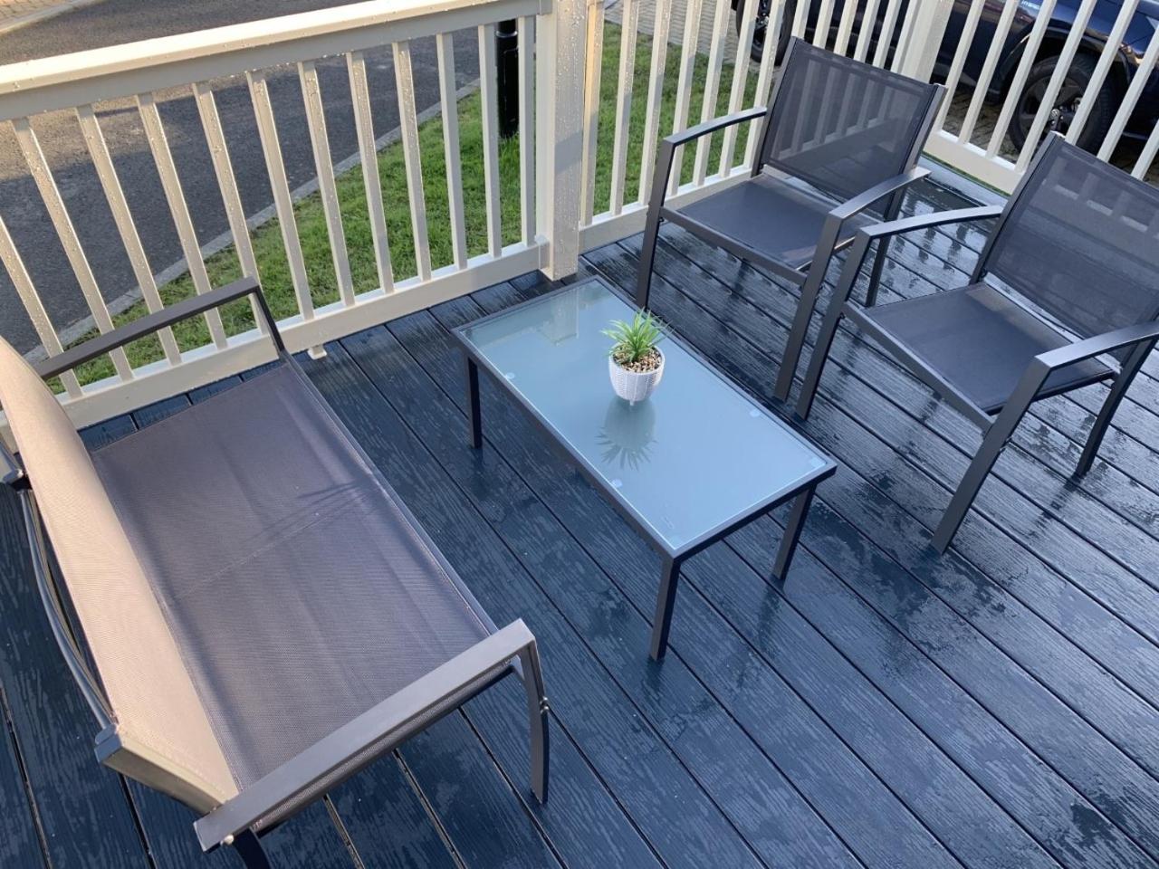 Lola Lodge - Luxury Hot Tub Retreat