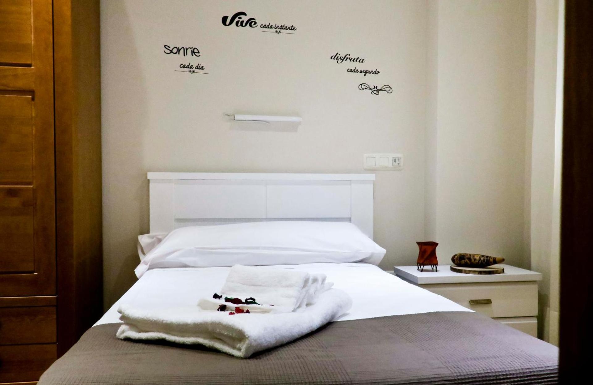 Single Room with Private Bathroom