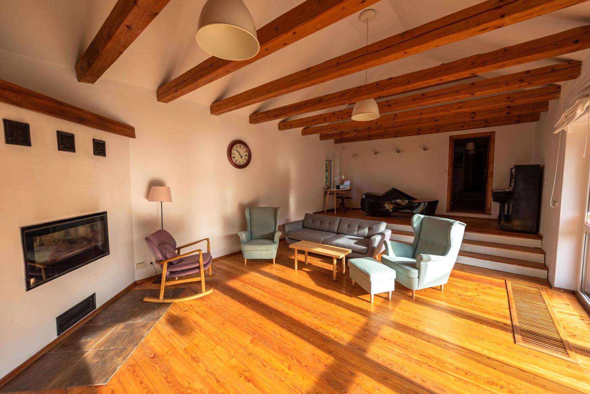 Communal lounge/ TV room