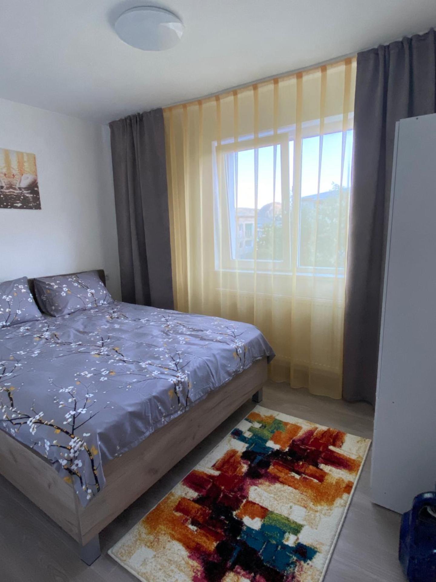 12 RESIDENCE APARTMENT