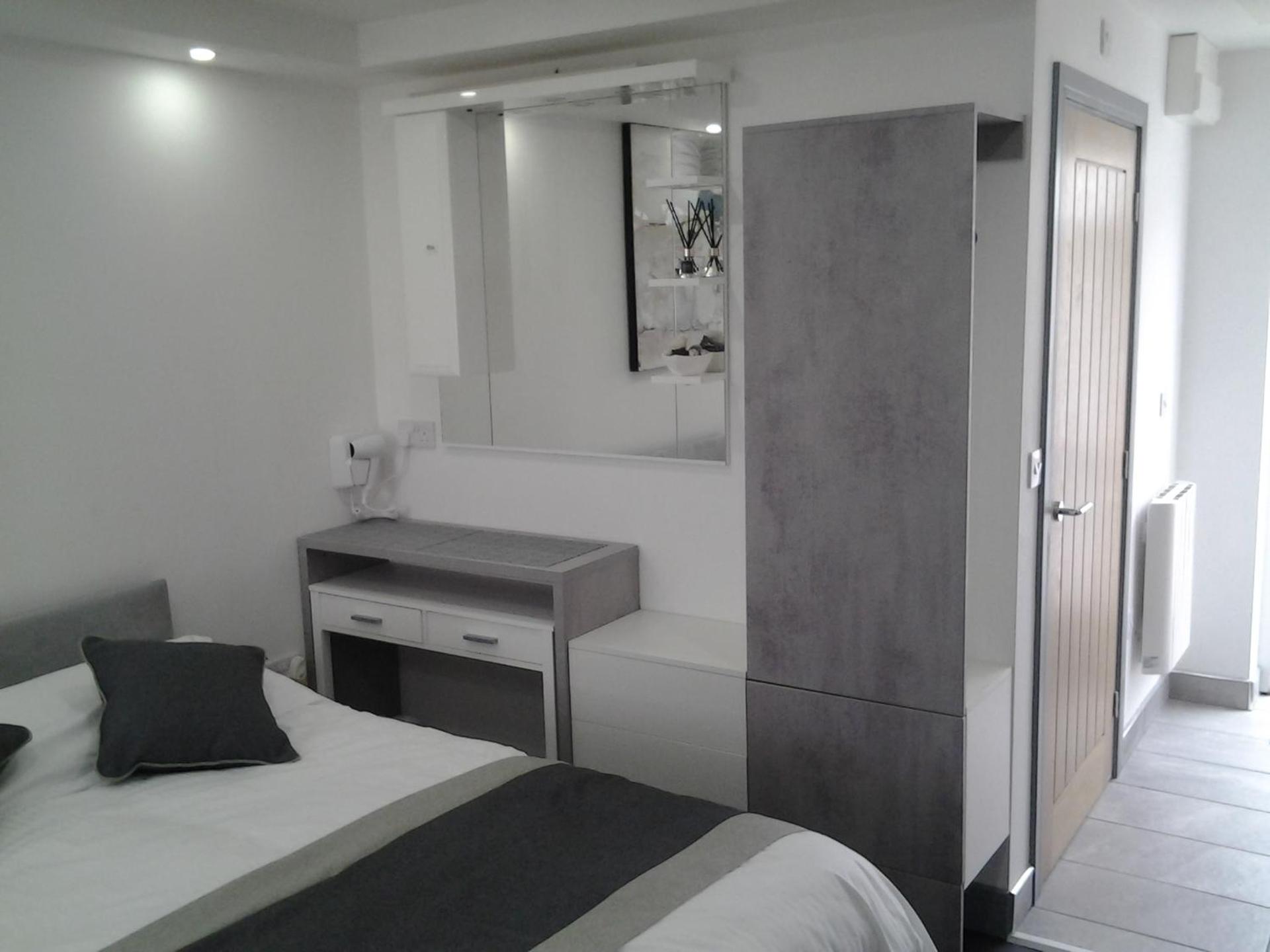 Lady Charlotte Guest rooms triple rooms