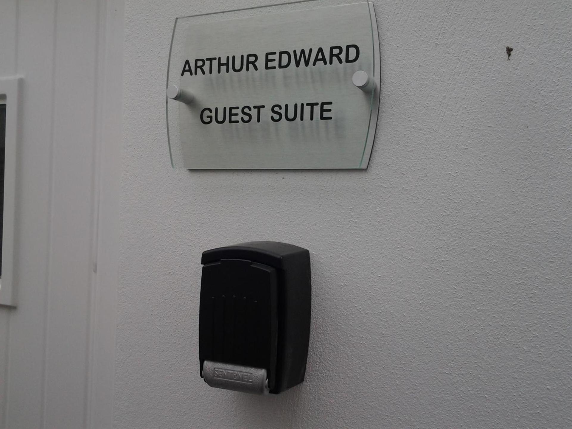 Lady Charlotte Guest rooms triple rooms