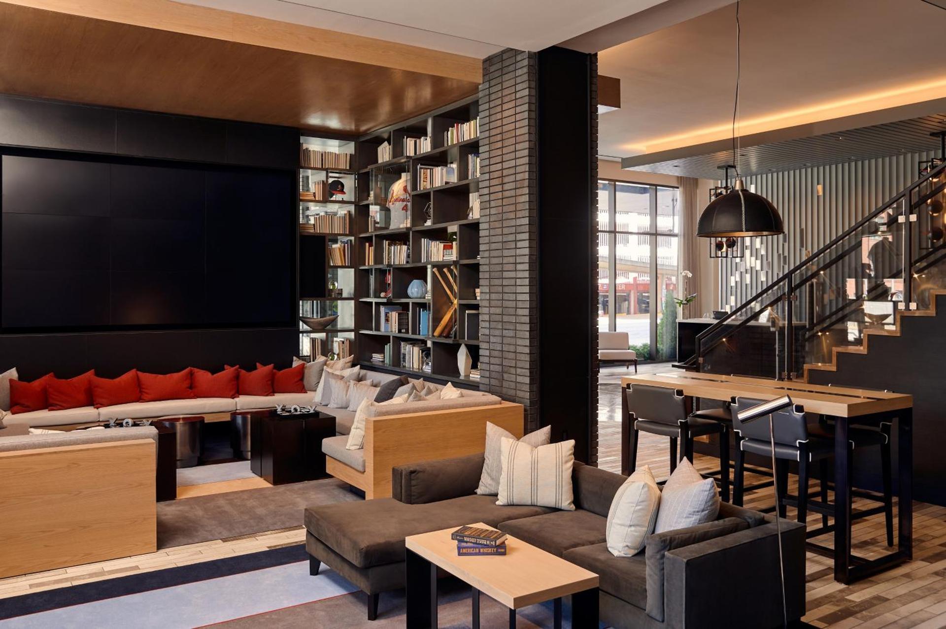 Communal lounge/ TV room