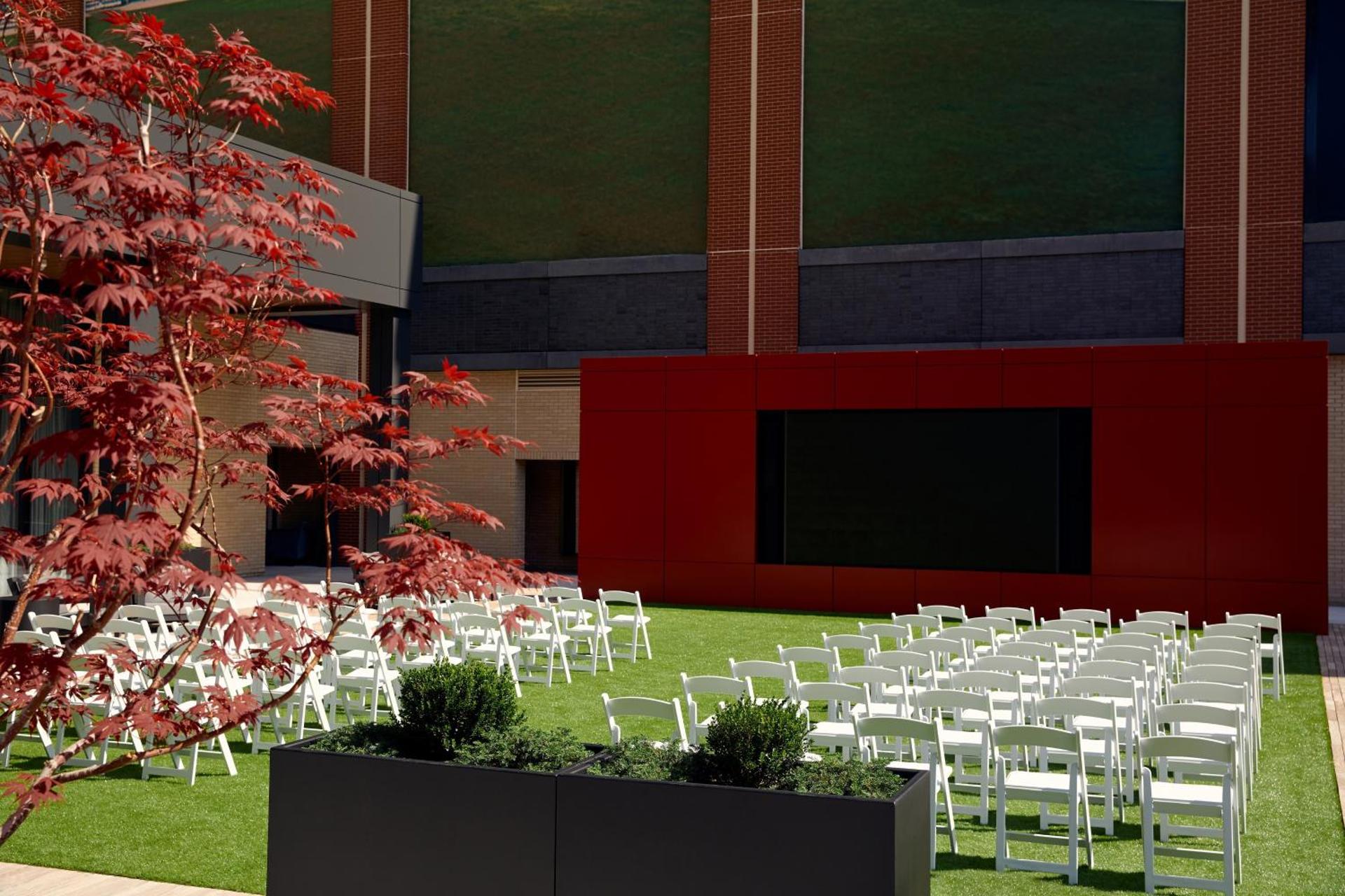 Meeting/conference room