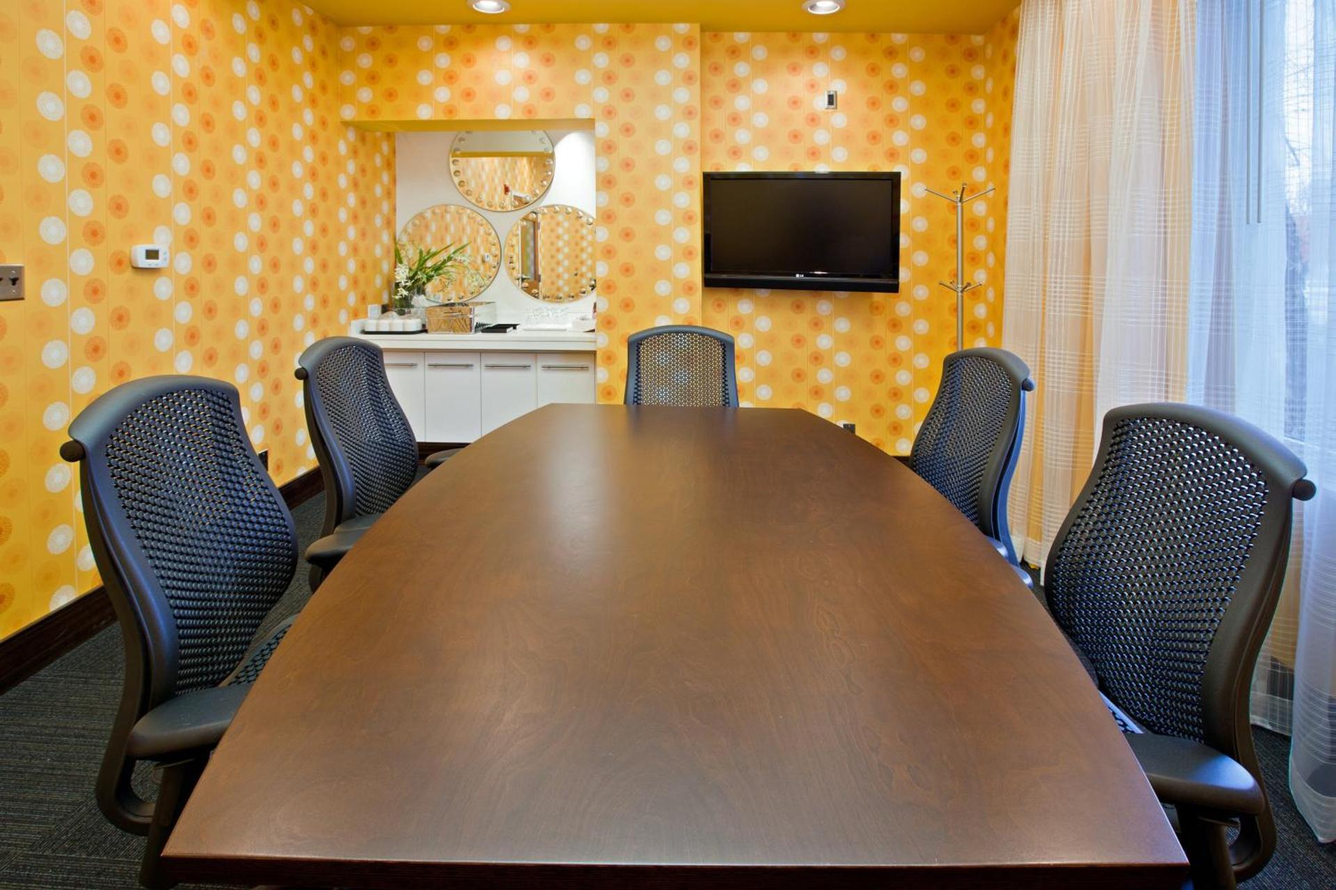 Meeting/conference room