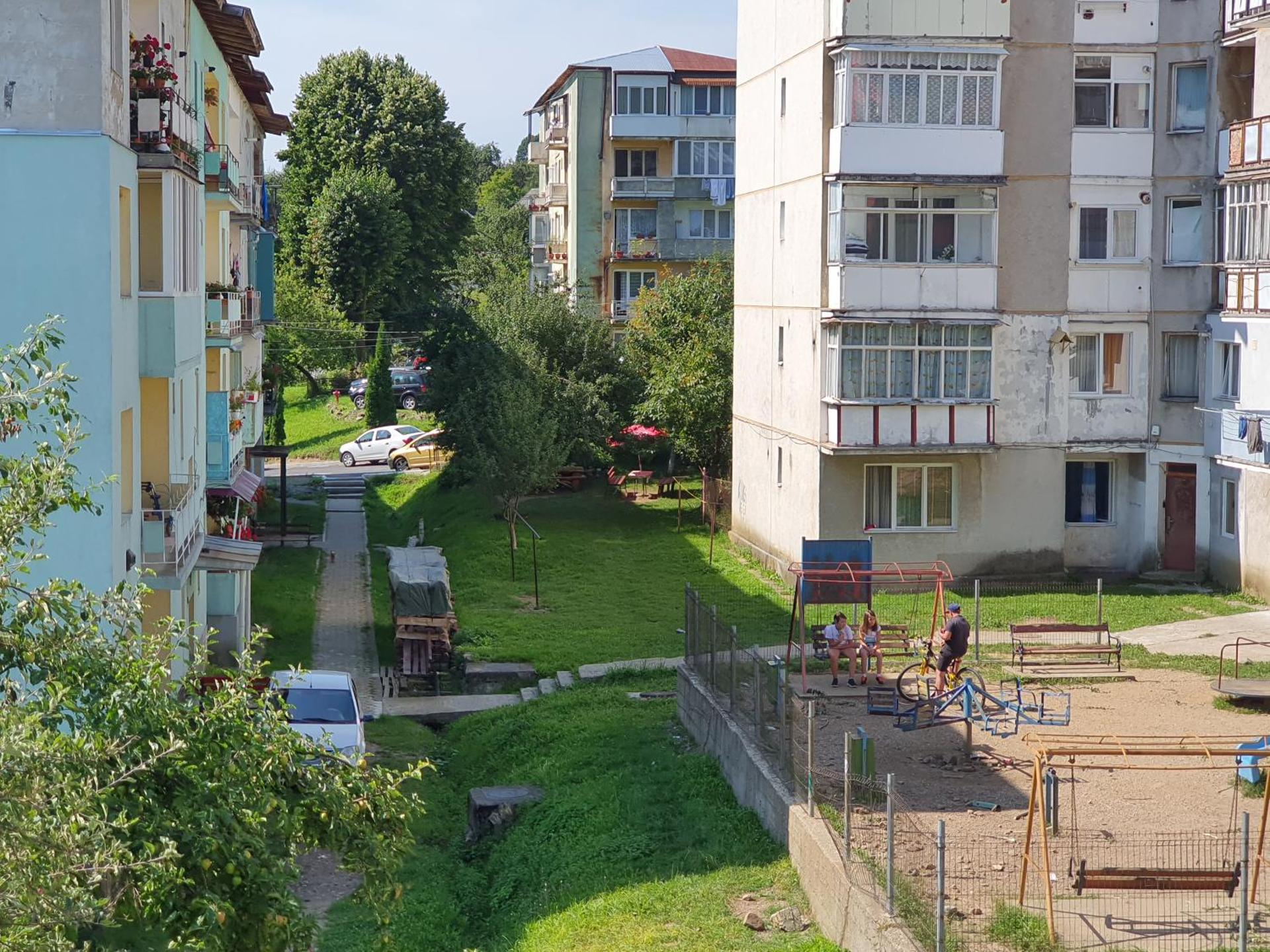 5 Residence Apartment