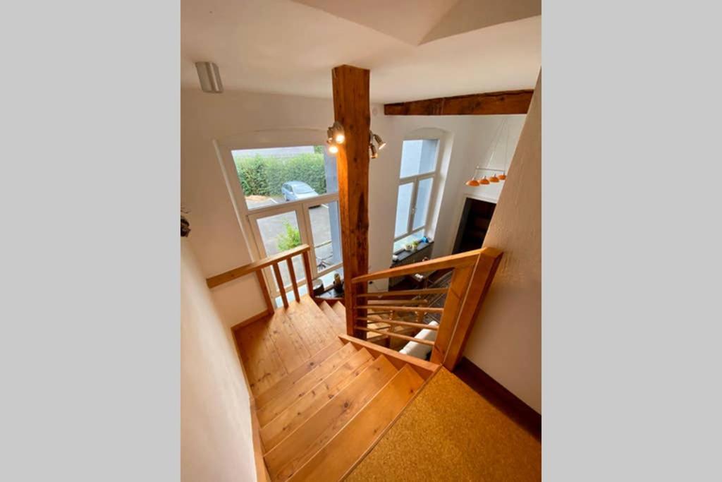 Oldschool, Dorfschule mit Whirlpool