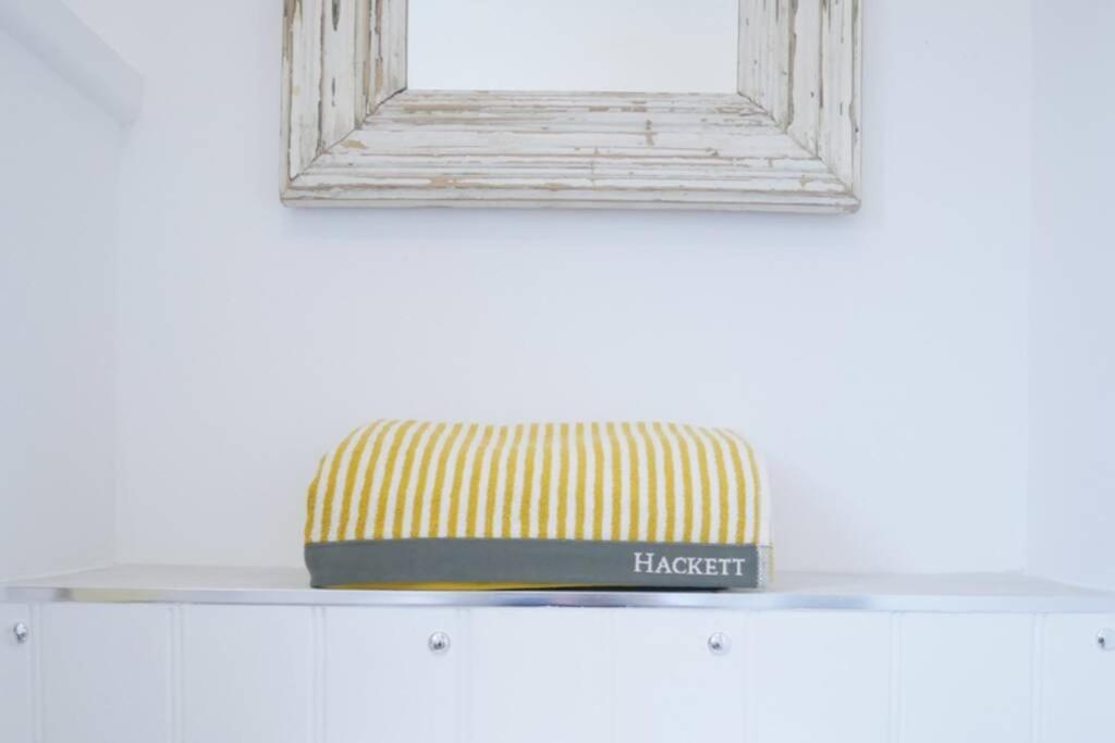 The Croft a lovely town house in the centre of Holt with free PARKING for two cars