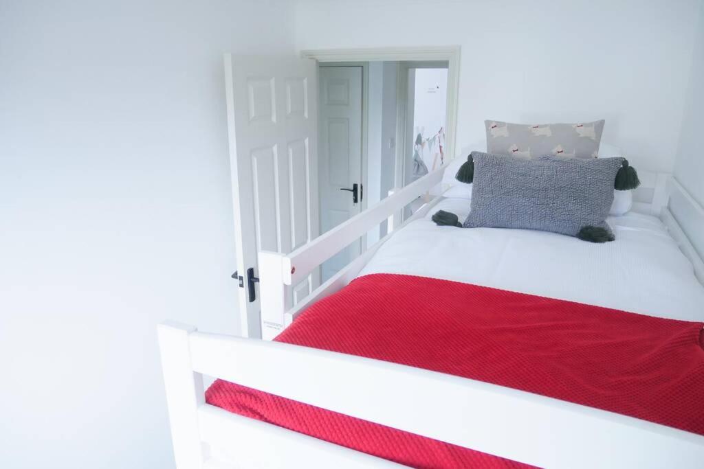 The Croft a lovely town house in the centre of Holt with free PARKING for two cars